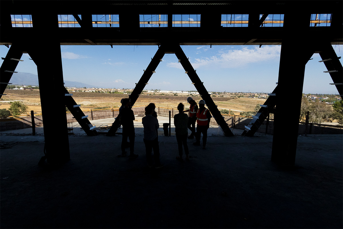 Silhouette of the RDSC wall cutouts.