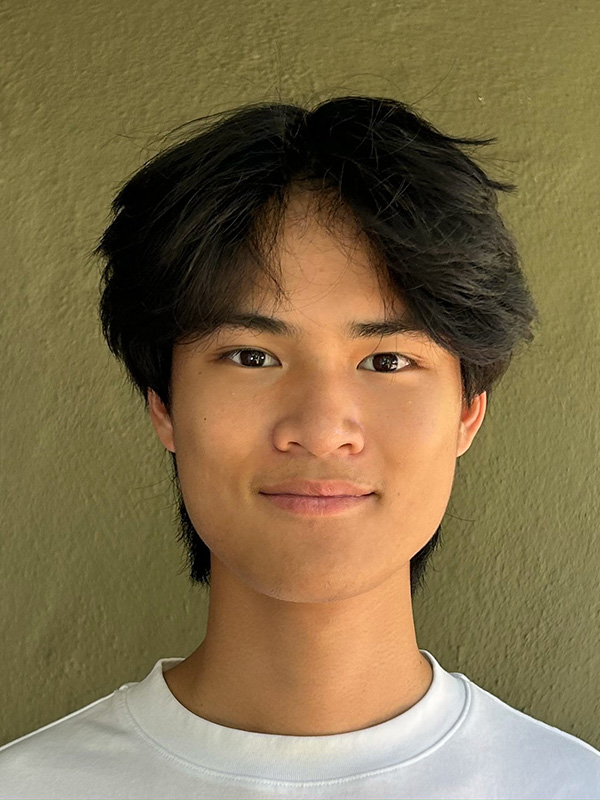 Elia Ching ‘27.