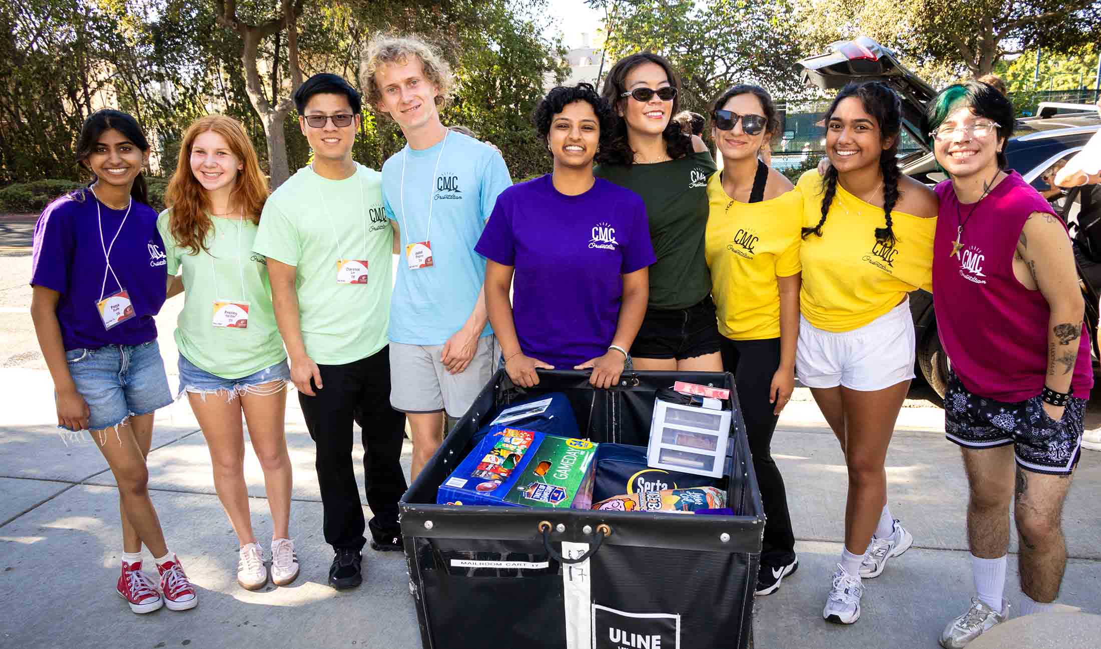 Students helping with move-in