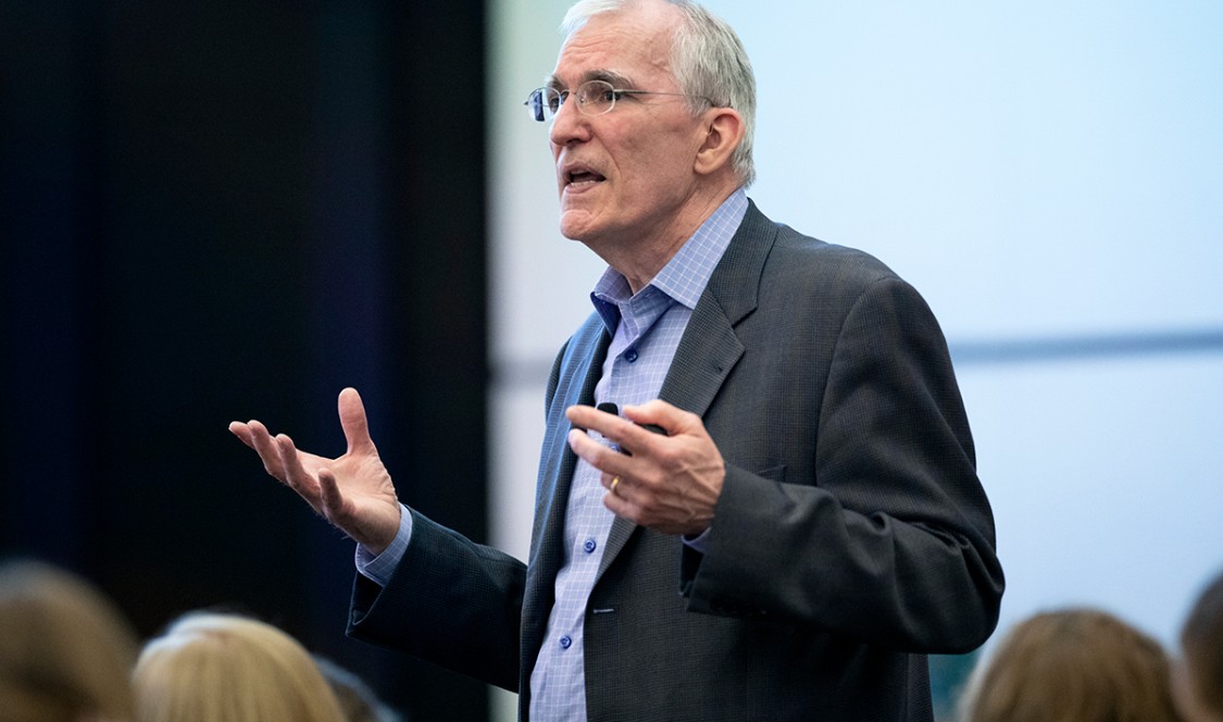 Paul Beninger ’73 details race to find AIDS cure in the early years of crisis