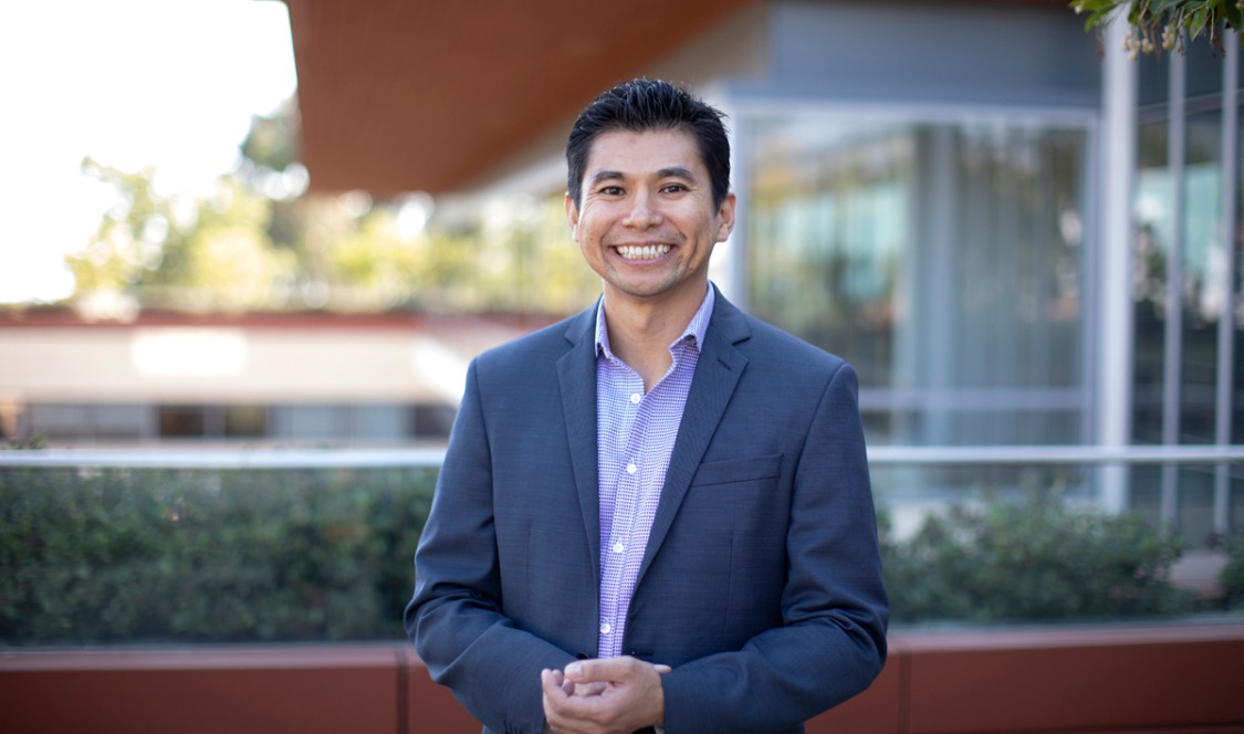 Claremont McKenna College Prof. Wei-Chin Hwang