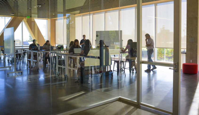 Students working in RDSC