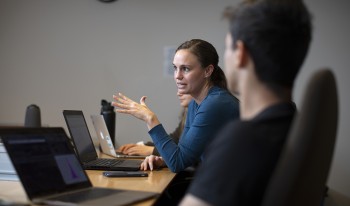 Angela Vossmeyer digs into data for one-of-a-kind fall learning opportunities