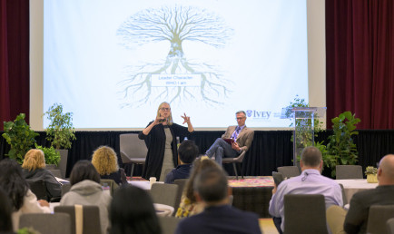 Kravis Leadership Institute event.