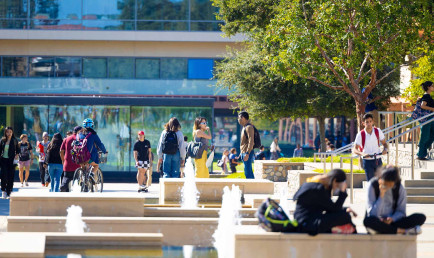 Campus shot of North Mall leading to Kravis Center.