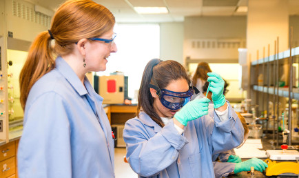 Prof. Anna Wenzel in the lab