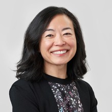 Jennifer Lew ’94 P’25.